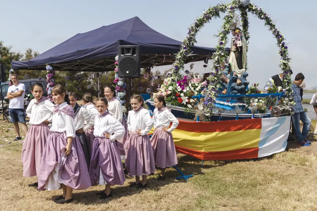 Escena típica de las Fiestas y tradiciones