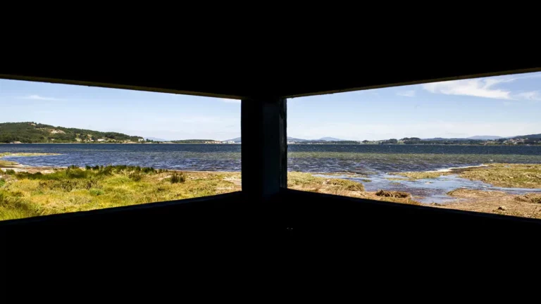 Vista desde un observatorio de aves en O Grove