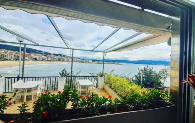 Comida en grantalasohotelsanxenxo 
.
Con estas vistas increíbles celebramos un cumple muy especial🥰
.
#grantalasohotelsanxenxo #hotelsanxenxo #comerensanxenxo #sanxenxo #restaurantes #riasbaixas #salnes #turismodesanxenxo #turismosalnes #turismoriasbaixas #foodlovers #foodiesofinstagram